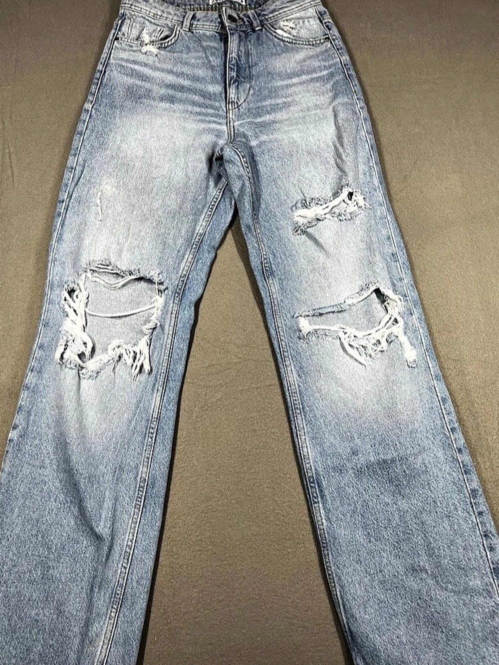 Zara Distressed Straight Leg Jeans in Blue Waist US 6 boho